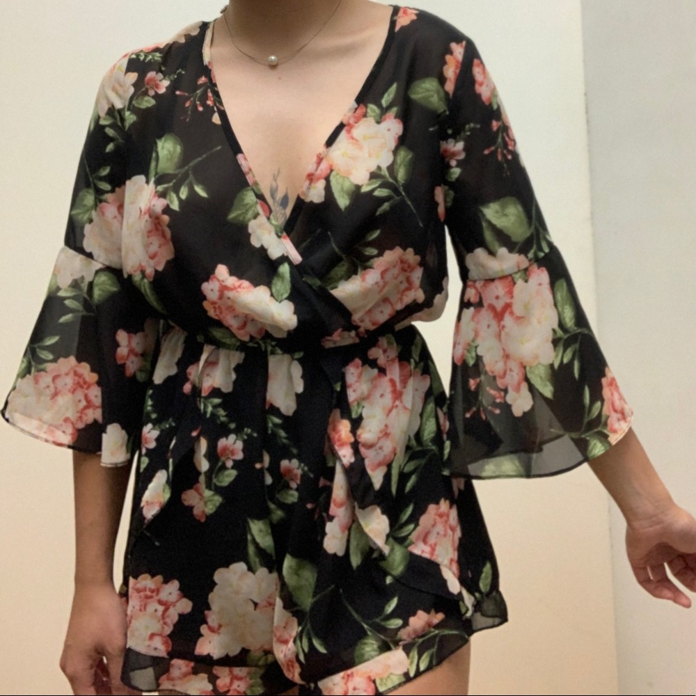 Floral Romper - Picture 6 of 6